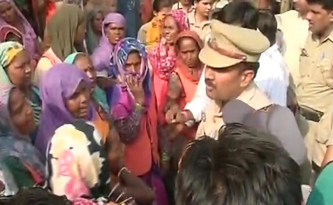 Delhi Cop Kills 3, Allegedly  After Dozing Off at Wheel