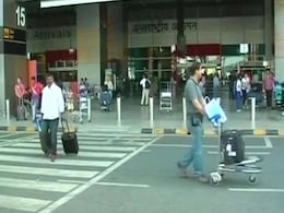 बांग्लादेशियों को भारतीय पासपोर्ट पर अरब भेजने वाले रैकेट का पर्दाफाश बांग्लादेशियों को भारतीय पासपोर्ट पर अरब भेजने वाले रैकेट का पर्दाफाश