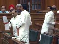 We're Leaving - Ok, We're Not. Delhi's BJP Lawmakers are Sports About ROFL Moment