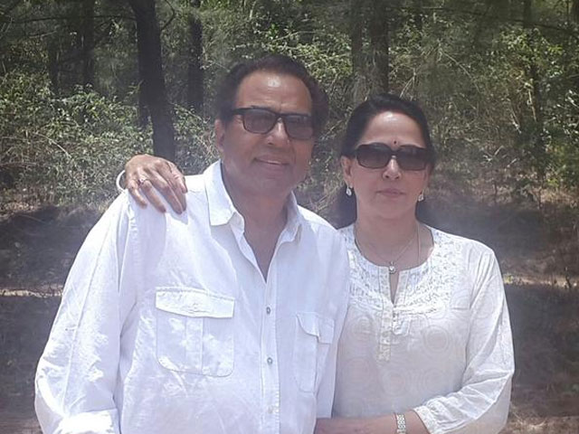 Dharmendra Should be Out of Hospital Soon, Tweets Hema Malini