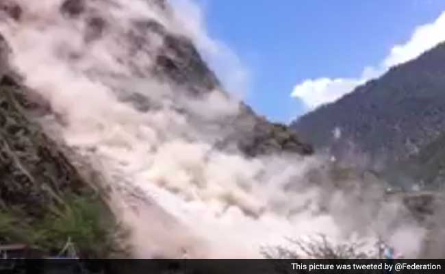 Caught on Camera: Nepal Earthquake Triggers Landslide Near Kathmandu