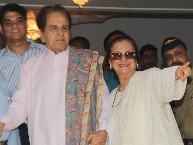 Dilip Kumar, Saira Banu Invited to Kashmir by Chief Minister Mufti Mohd Sayeed