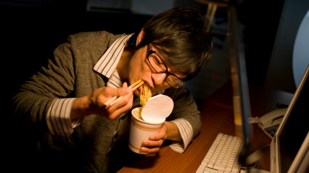 Your Brain is to Blame for Late-Night Snacking: Study