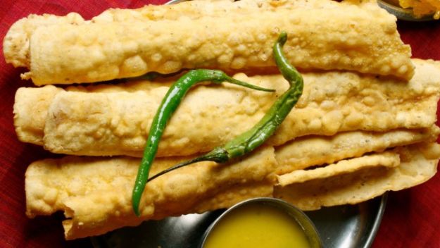 Dear Food Lovers: क्या आपको पता है फाफड़ा और खाखरा का फर्क? जानिए यहां...