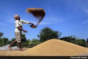 भारत के सामने खराब मानसून, वैश्विक वित्तीय अस्थिरता का खतरा : मूडीज