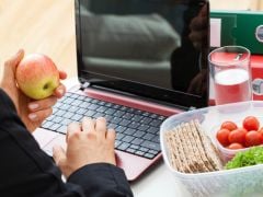 5 Smart Tricks to Stay Fit While at Work 5 Smart Tricks to Stay Fit While at Work