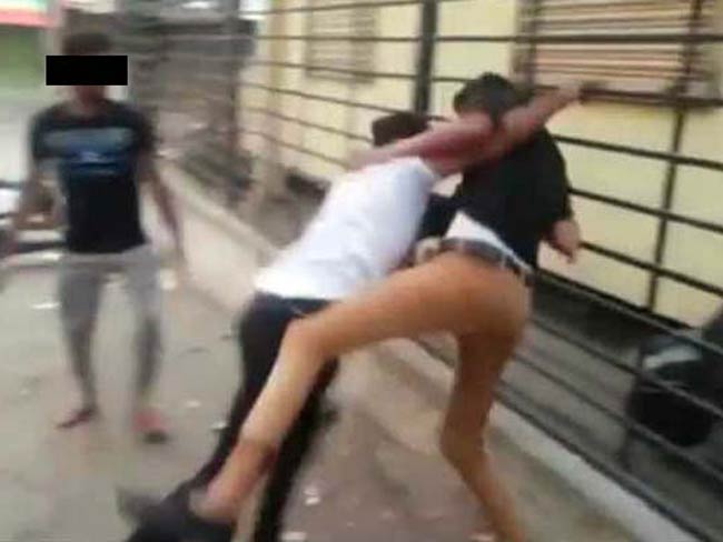 हैदराबाद : WWE स्‍टाइल की स्‍ट्रीट फाइट में गई 17 वर्षीय छात्र की जान