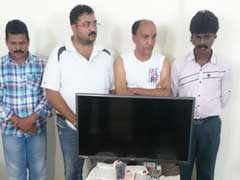 बेंगलुरु : नक़दी के साथ 7 सट्टेबाज़ आईपीएल में सट्टेबाज़ी करते रंगे हाथ गिरफ्तार