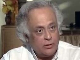कांग्रेस ने मोदी सरकार के एक साल के कार्यकाल पर रिपोर्ट कार्ड पेश कर किया हमला कांग्रेस ने मोदी सरकार के एक साल के कार्यकाल पर रिपोर्ट कार्ड पेश कर किया हमला