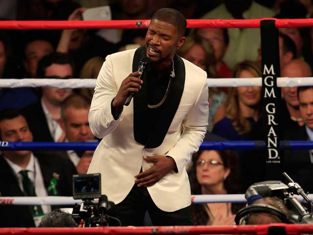 Jamie Foxx Performs National Anthem For Mayweather vs Pacquiao Fight