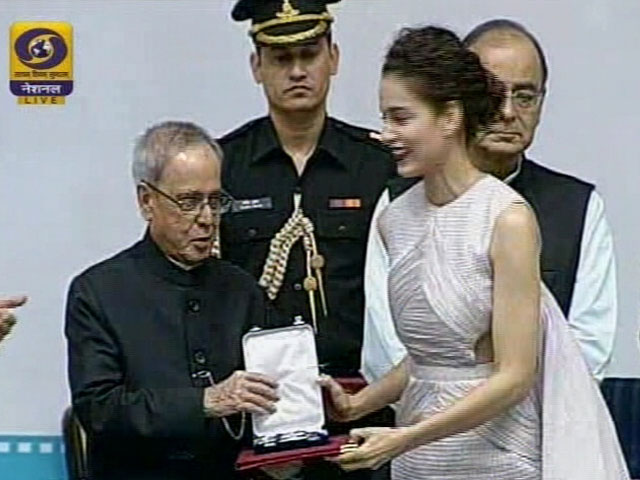 National Awards: Kangana Ranaut Collects Best Actress Award