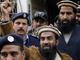 चीन ने लखवी मुद्दे पर भारत के साथ चर्चा की पेशकश की चीन ने लखवी मुद्दे पर भारत के साथ चर्चा की पेशकश की