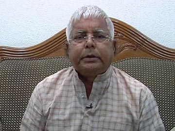 विलय या गठबंधन, हमारा लक्ष्य बिहार में बीजेपी को हराना : लालू प्रसाद यादव