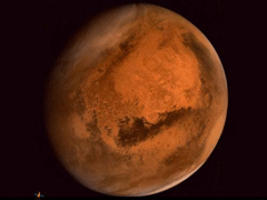 वैज्ञानिक अध्ययन : मंगल की सतह पर हो सकता है खारा जल