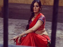 Newcomer Meenakshi Dixit Steps Into Madhuri's Shoes, Two Decades Later