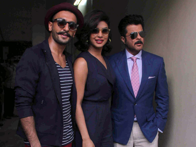 Those <i>Dil Dhadakne Do</i> Mehras Are Tweeting Again