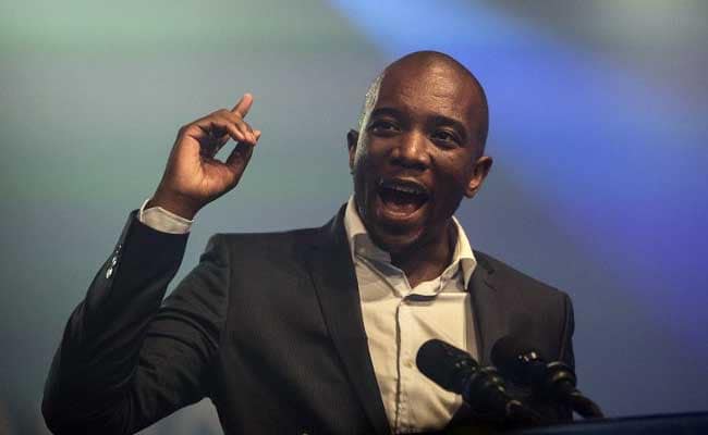 South Africa Opposition Elects First Black Leader