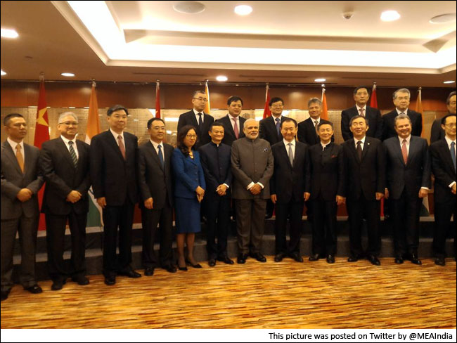 चीन के टॉप CEOs से मोदी ने कहा, मेक इन इंडिया, 22 अरब डॉलर का किया करार