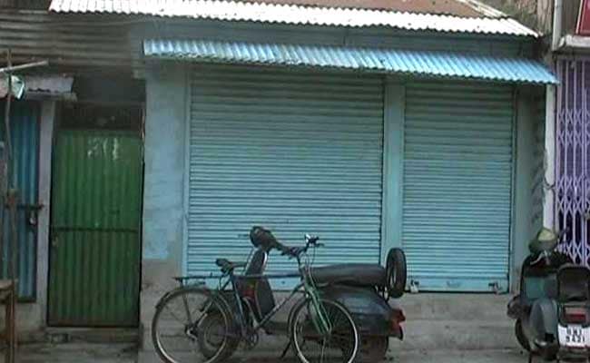In Bihar's Munger, Historic Urdu Library Ransacked and Books Thrown Into the River In Bihar's Munger, Historic Urdu Library Ransacked and Books Thrown Into the River