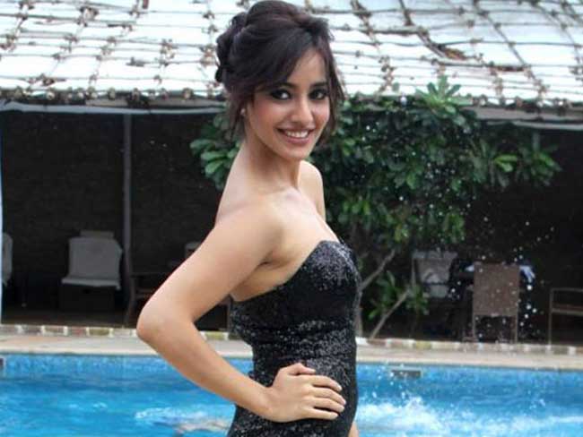 नोटबंदी के बीच अच्छा अहसास कराएगी 'तुम बिन 2', माहौल का असर फिल्म पर नहीं: नेहा शर्मा