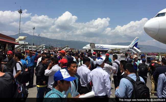 Panic at Airport in Kathmandu After Earthquakes Strike Nepal