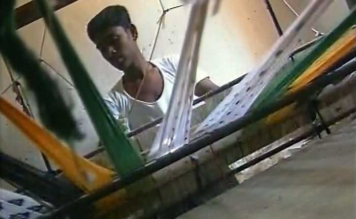 With Gen-Next Opting Out, Handloom Weaving a Dying Art in India