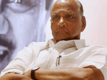 दाऊद की ‘आत्मसमर्पण की पेशकश’ वाले विवाद पर शरद पवार मौन