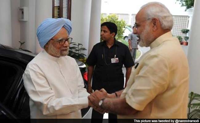 'My Successor a Better Salesman': Manmohan Singh Takes on PM Modi on Economy