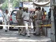 Men on Motorcycles Gun Down 2 in Delhi