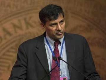 रघुराम राजन का मतलब यह नहीं था कि दुनिया के सामने महामंदी का खतरा है : रिजर्व बैंक