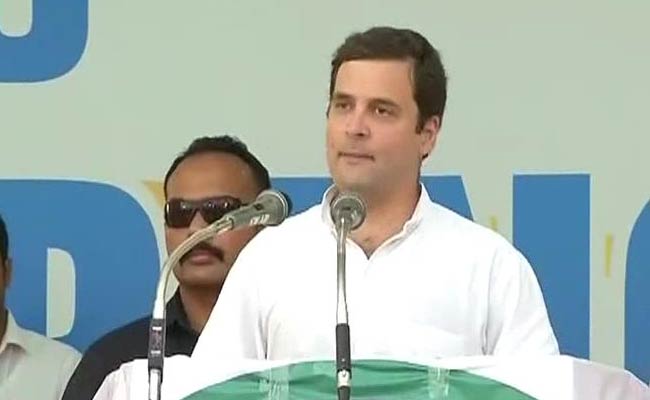 मोदी सरकार पर राहुल का कटाक्ष, कहा- 'सूट-बूट सरकार' को हैपी बर्थडे