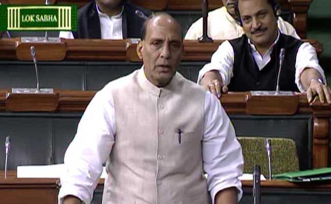 Gandhis Thump Approval After Rajnath Singh's Gesture of Courtesy