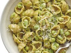 The Weekend Cook: Thomasina Miers Makes the Most of Early Summer Veg The Weekend Cook: Thomasina Miers Makes the Most of Early Summer Veg