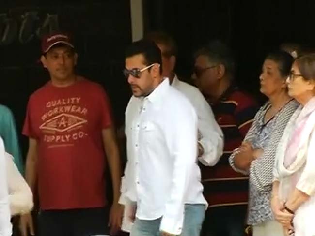 सलमान खान की सजा पर इतनी हाय-तौबा क्यों? सवाल उठा रहे हैं रवीश रंजन