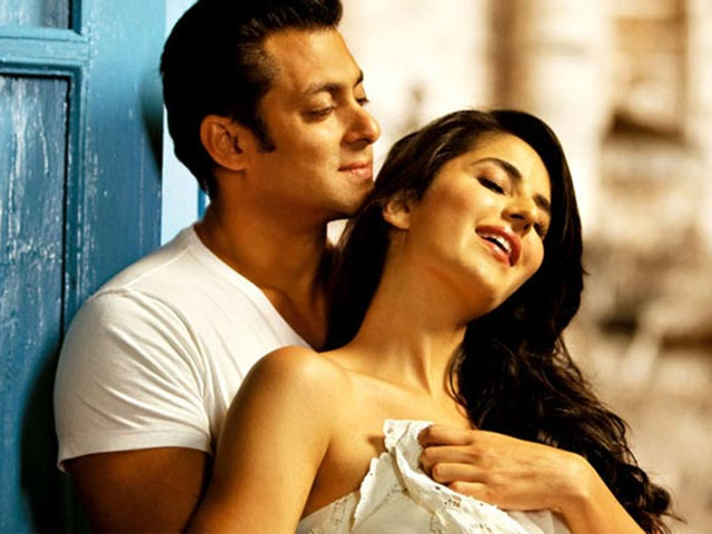 Kashmir Connection: Salman Khan Tells Twitter He's Reminded of Katrina Kaif