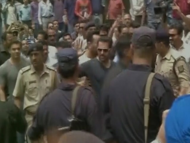 Salman Khan in Dharamsala, on His Way to Arpita's Reception in Mandi