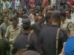 Salman Khan in Dharamsala, on His Way to Arpita's Reception in Mandi Salman Khan in Dharamsala, on His Way to Arpita's Reception in Mandi