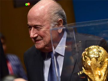 बिखराव की कगार पर विश्व फुटबॉल, फीफा से नाता तोड़ सकते हैं कई स्पॉन्सर्स