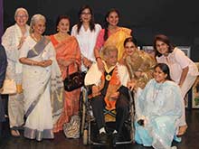Shashi Kapoor with His Heroines. Now That's What We Call an Epic Picture