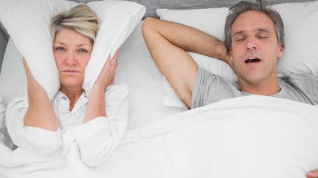 Snoring May Create Health Problems: इस गंभीर समस्या का संकेत हो सकते हैं आपके खर्राटे, इन तरीकों से पाएं छुटकारा