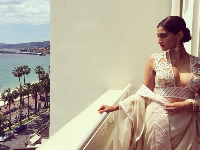Cannes Film Festival: Sonam Kapoor Wears Traditional For Press Conference
