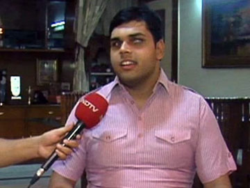 जहां चाह वहां राह : आंखों से देख नहीं पाते, फिर भी परीक्षा में किया टॉप