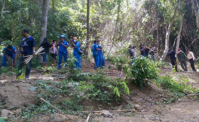 Mass Graves of Suspected Trafficking Victims Found in Malaysia