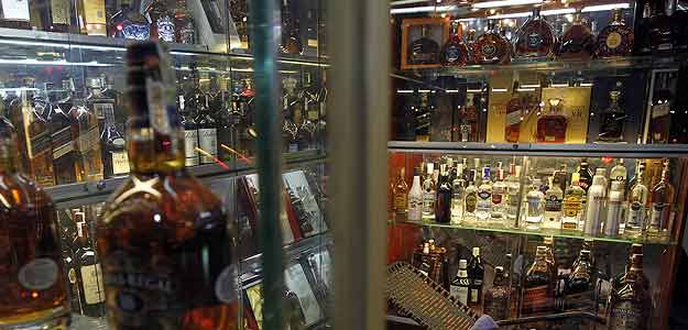 United Spirits Swings to Profit, Shares Surge 7%