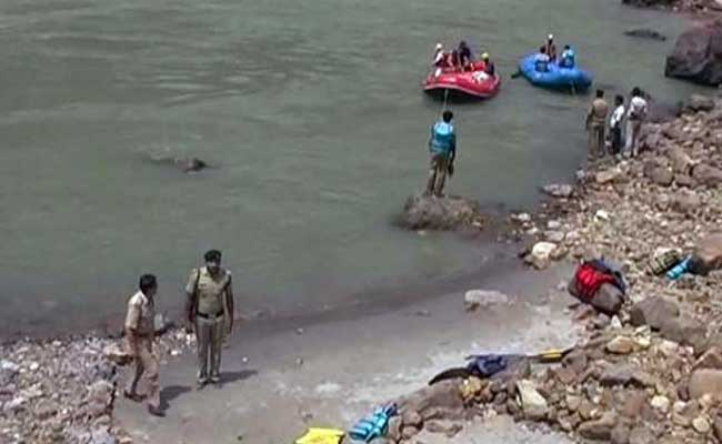 Uttar Pradesh Cabinet Minister's Daughter Feared Drowned in Ganga