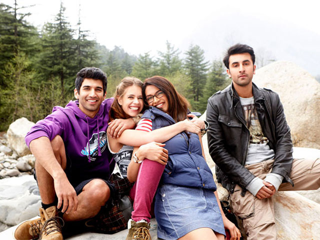 Two Years of <i>Yeh Jawaani Hai Deewani</i> Make Deepika, Karan Johar Nostalgic