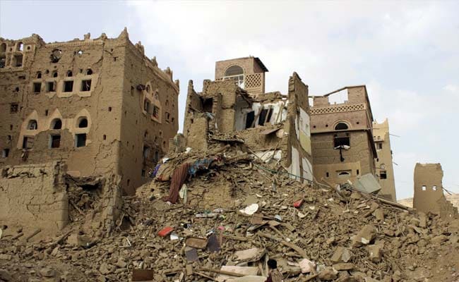 Air Strikes Kill At Least 80 in Deadliest Bombings of Yemen War
