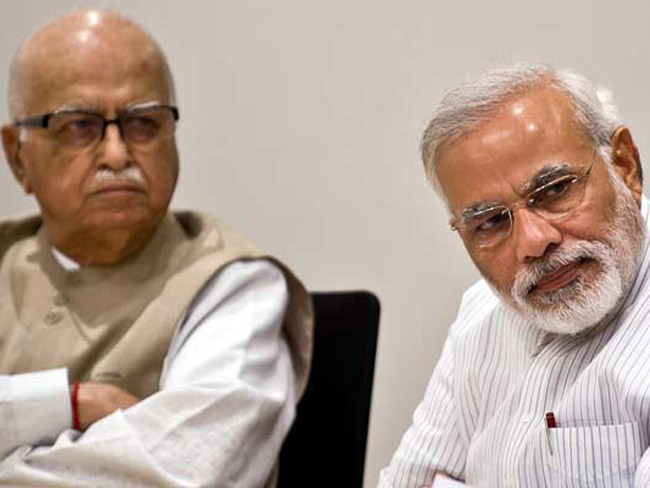 LK Advani Begs Off Meeting With Arvind Kejriwal at the Last Minute