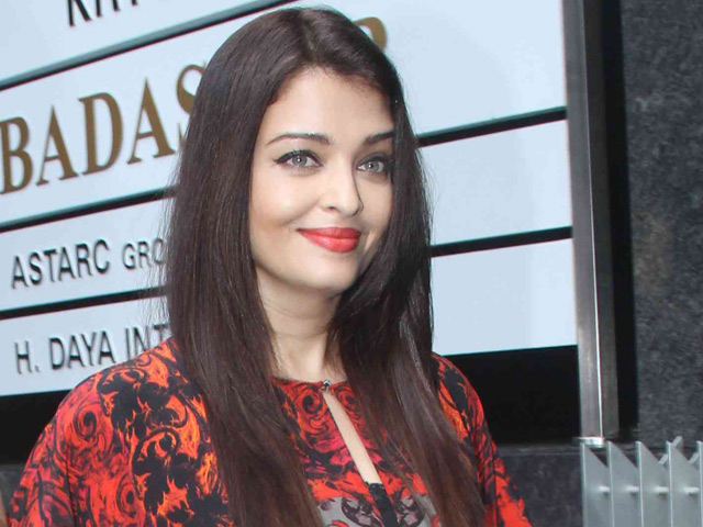 Aishwarya Rai Bachchan to Play Slain Prisoner Sarabjit Singh's Sister in Biopic