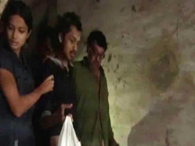 सालों से एक कमरे में बंद युवक की दास्तां ने उठाए कई सवाल